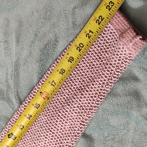 Jadelynn Brooke Textured Knit Sweater in Pink and Cream - Picture 11 of 14